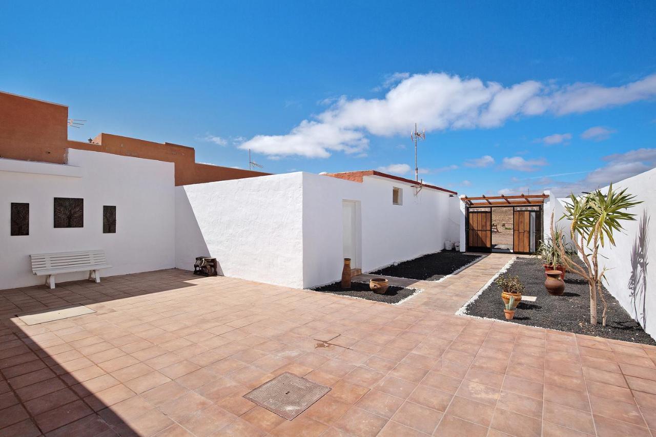 Casa Vieja Villa Puerto del Rosario  Exterior photo